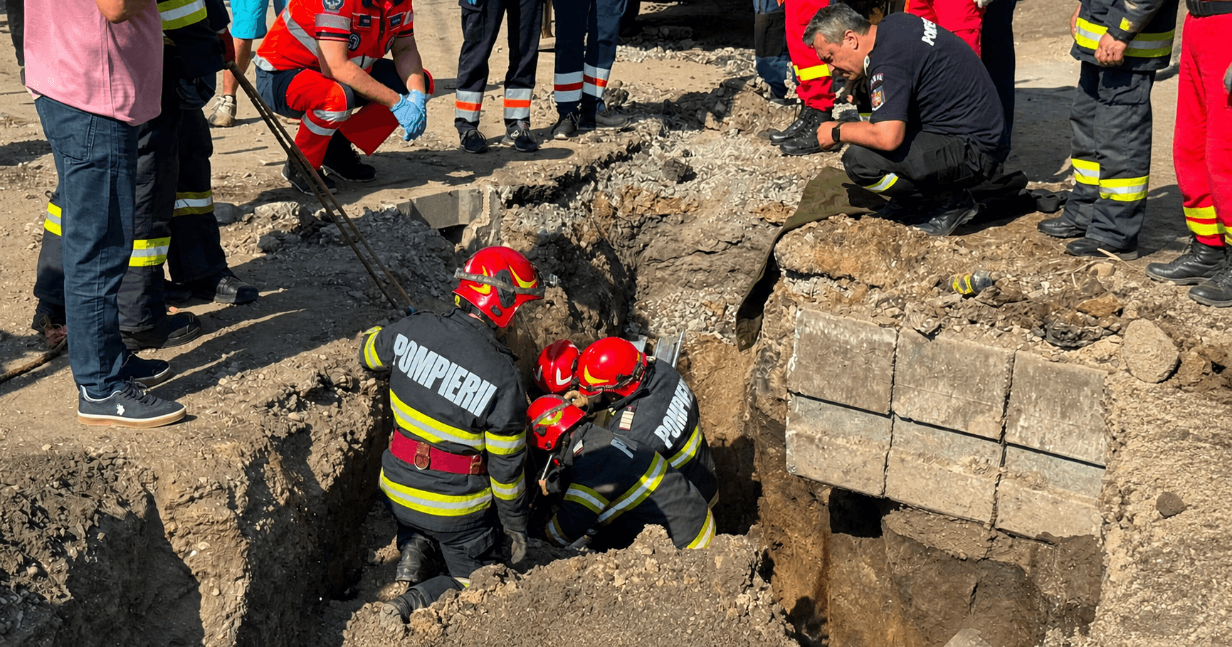 Moartea unui muncitor din Bogdana, într-un șanț la Nanov. Legea cerea protecție împotriva surpării terenului