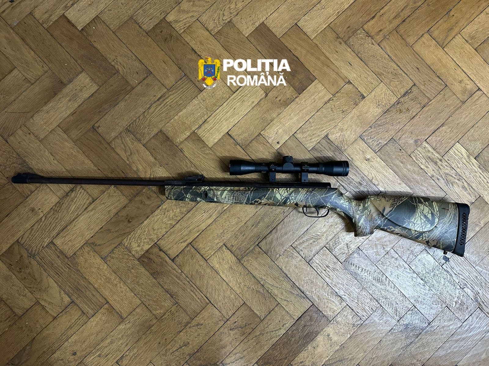 Turnu Măgurele: Bărbat reținut după ce a aruncat o armă neletală din mașină și a fugit de polițiști