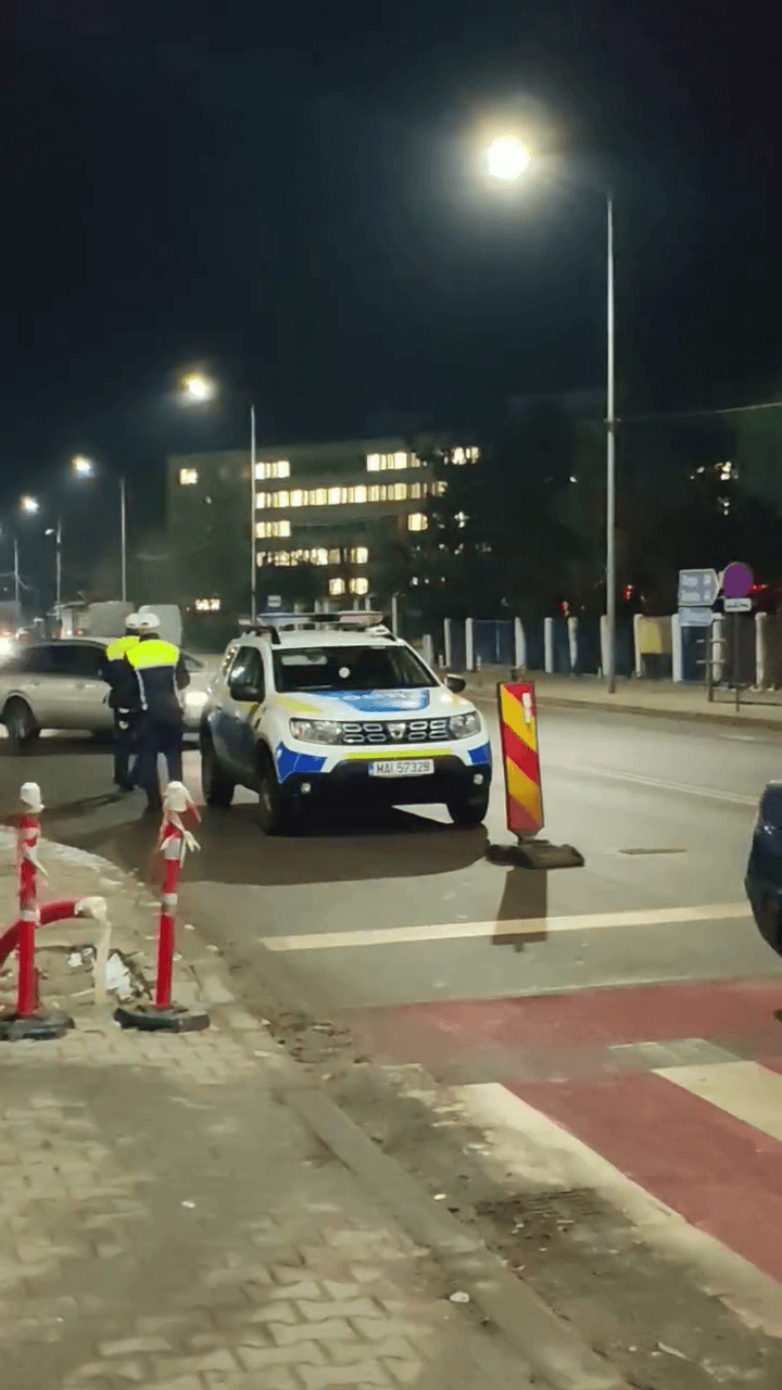 Alexandria: tânără accidentată pe trecerea de pietoni, starea victimei este stabilă