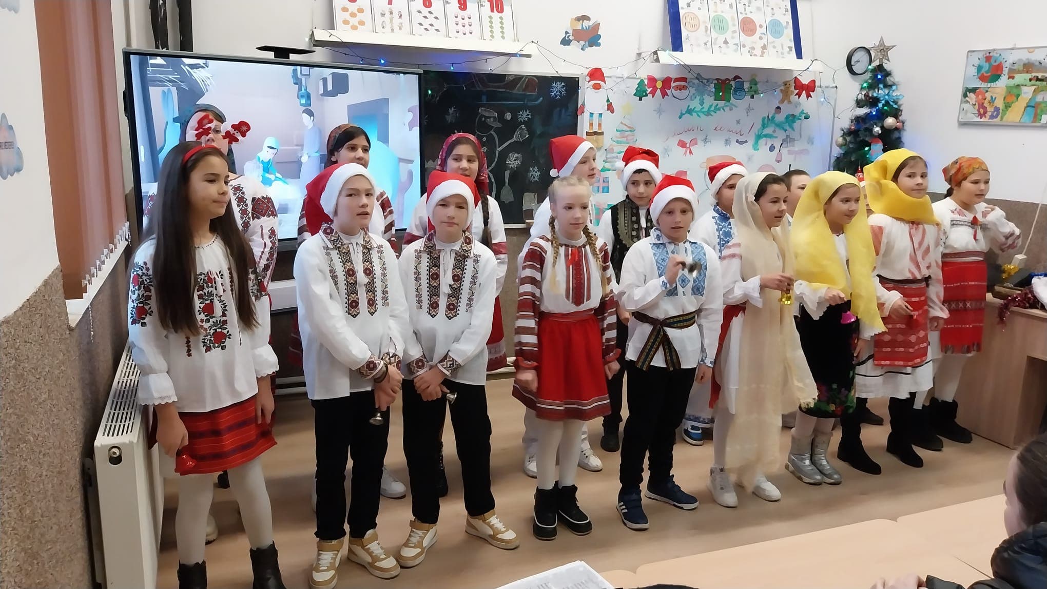 Crăciun cu bucurie și daruri la Școala Gimnazială nr. 1 Măldăeni