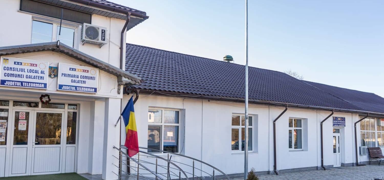 Gălăteni: când apa ajunge la poarta casei, Primăria rămâne la stadiul de promisiuni