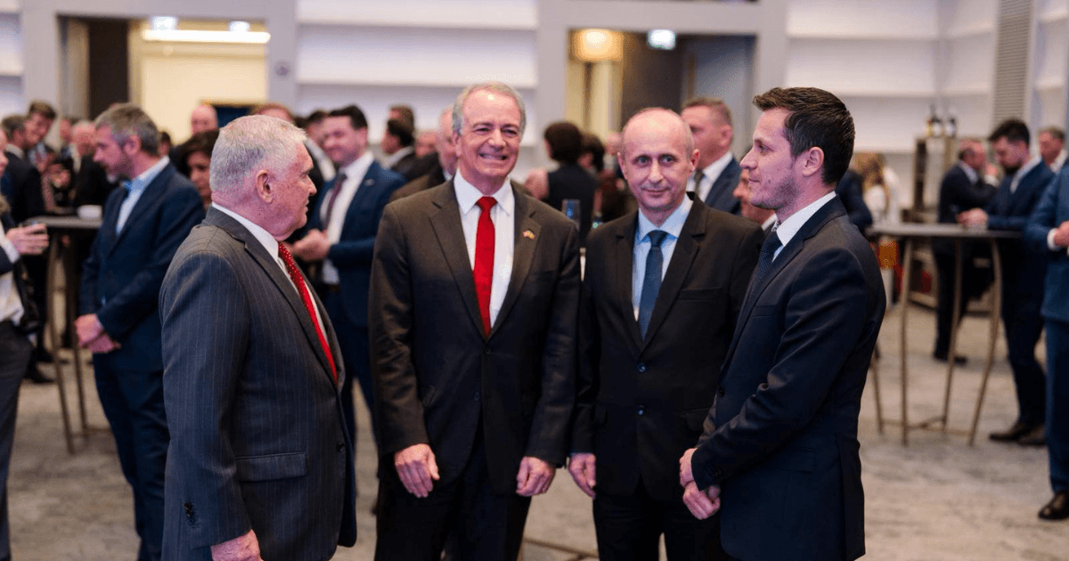 Adrian Gâdea, față în față cu noul ambasador SUA: „Punți de legătură” pentru Teleorman sau doar diplomație la costum?