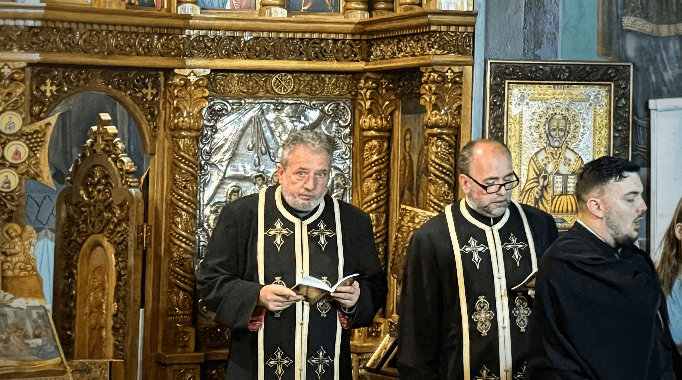 Cred, Doamne, ajută necredinței mele – o seară la slujba de Înviere, la Catedrala din Roșiori de Vede