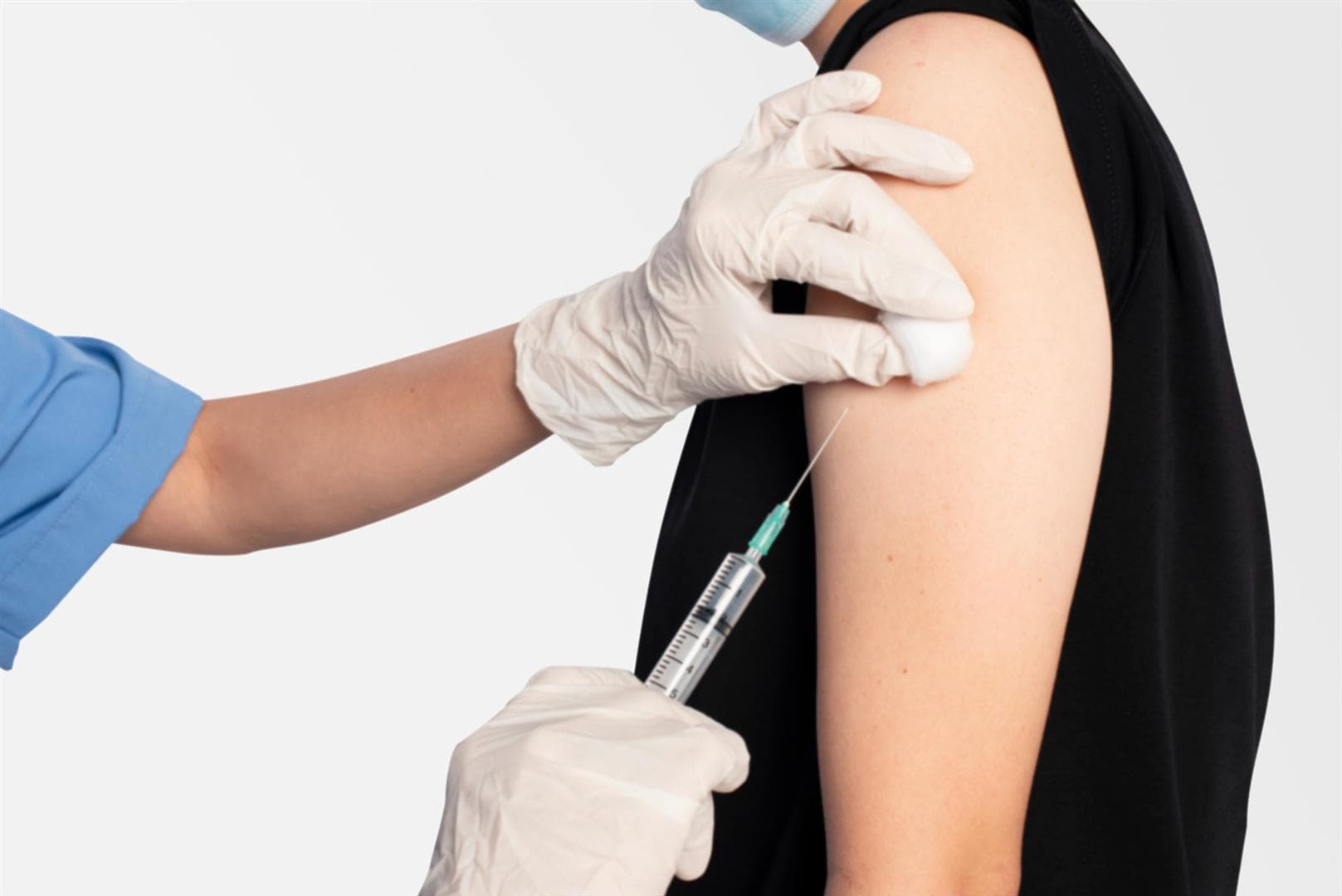ÎCCJ: acțiuni admise pentru efectele vaccinării anti-COVID