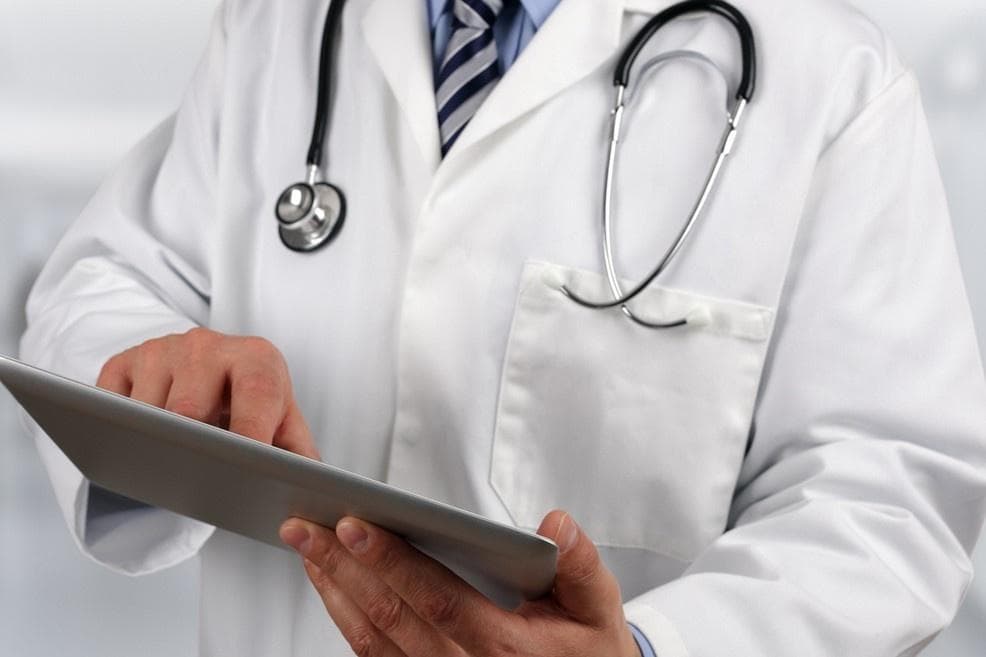 Reforma în Sănătate / Medicii de familie – finanțare mai mare pentru servicii, unele tipuri de analize – fără plafoane, contribuție de solidaritate pentru producătorii de medicamente