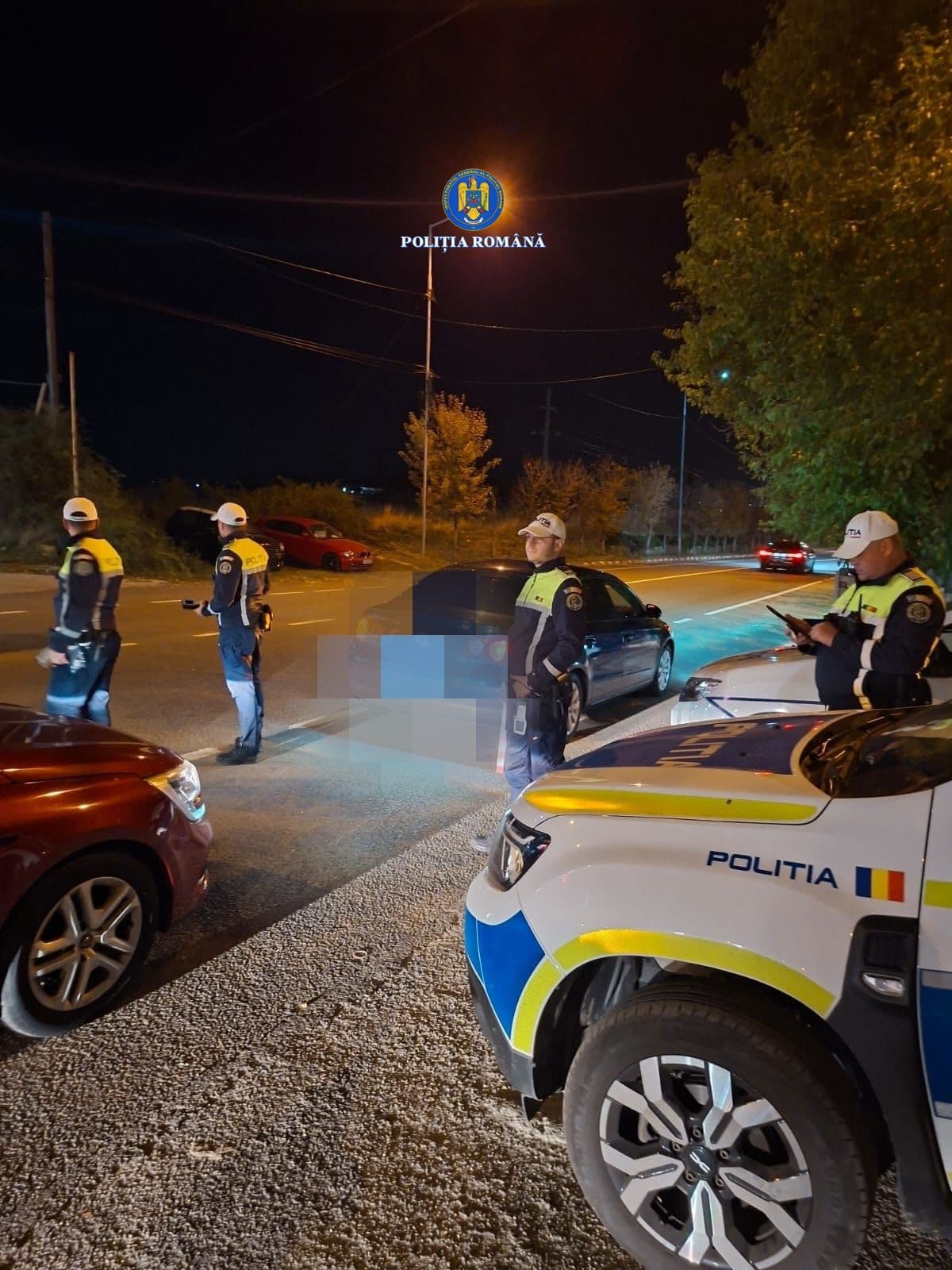 Bărbat de 86 de ani găsit decedat în locuință, cu urme de violență