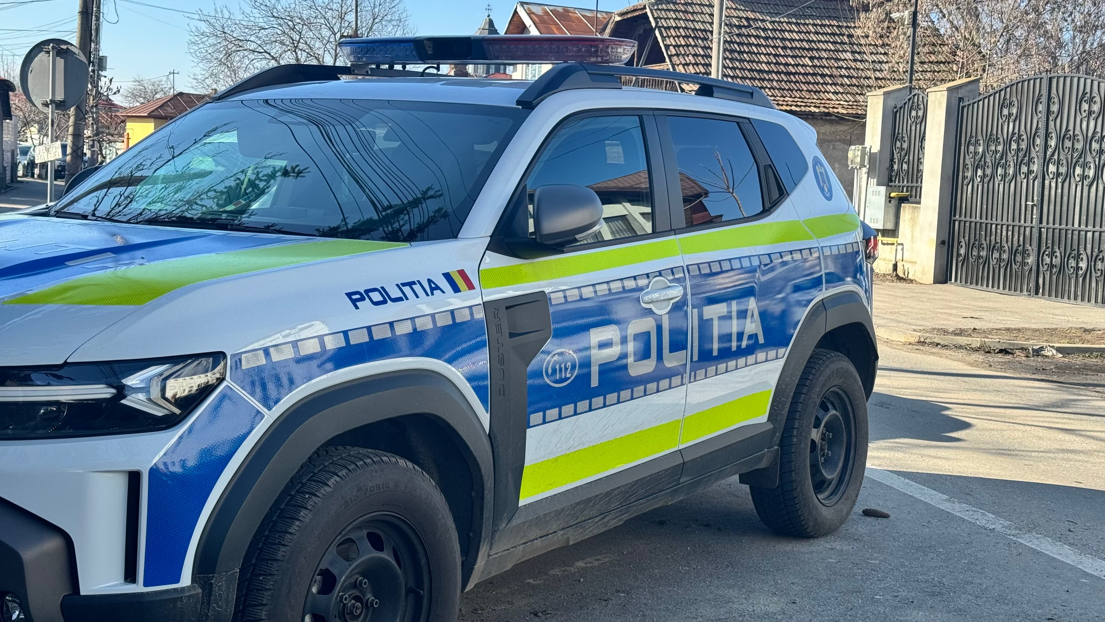 Vestul Sălbatic pe ruta Roșiori de Vede - Peretu: Pietre, focuri de armă și o Poliție cu rol pur decorativ
