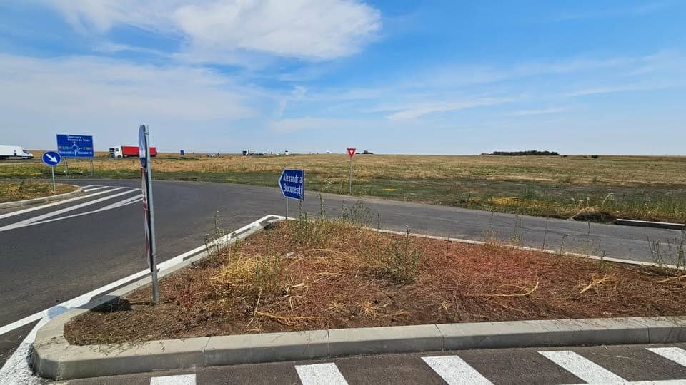 Au fost semnate contractele de concesiune pentru terenurile de lângă Dedeman / Ce obligații au câștigătorii și ce redevențe trebuie să plătească Primăriei Alexandria