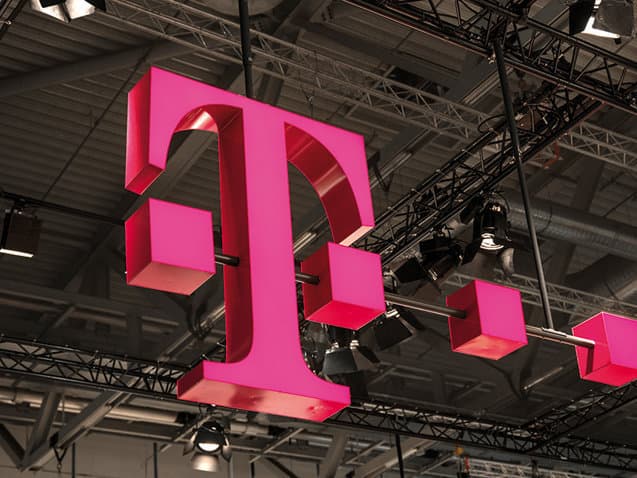 Telekom România Mobile, preluată de Vodafone și Digi. Tranzacția de 70 de milioane de euro va schimba piața telecom din România