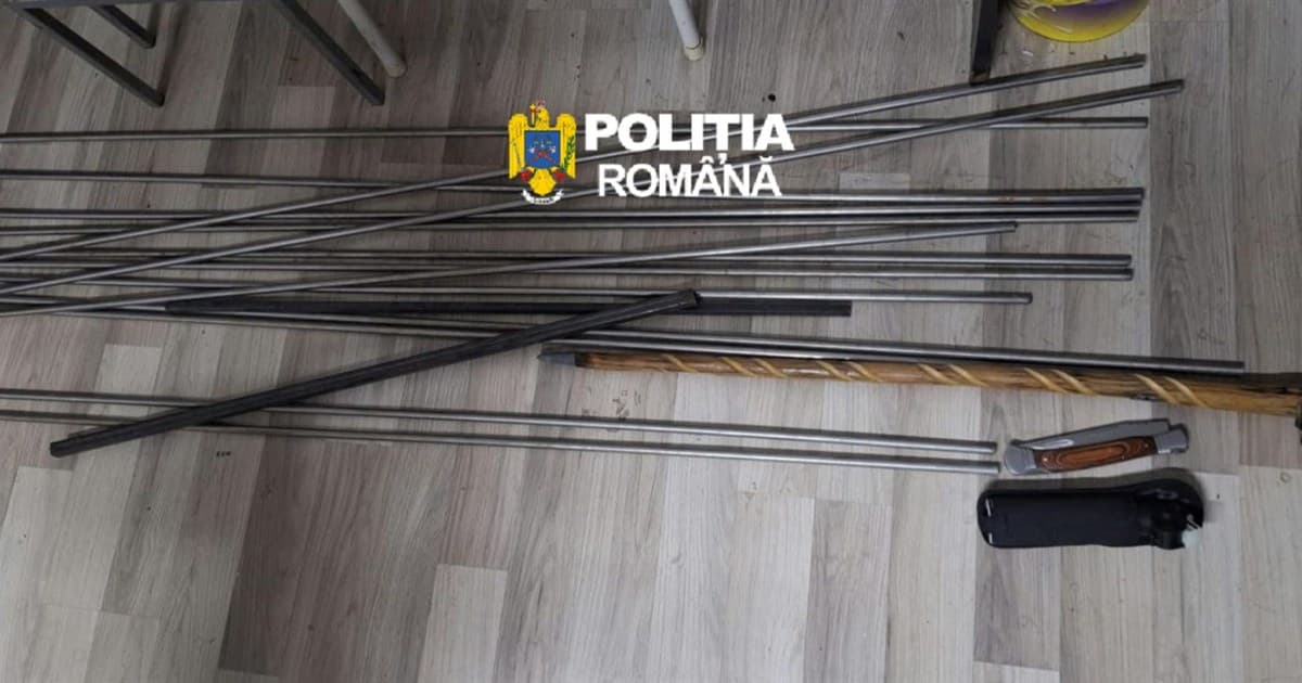 Trei tineri reținuți după o agresiune în Peretu. Focuri de avertisment trase de polițiști