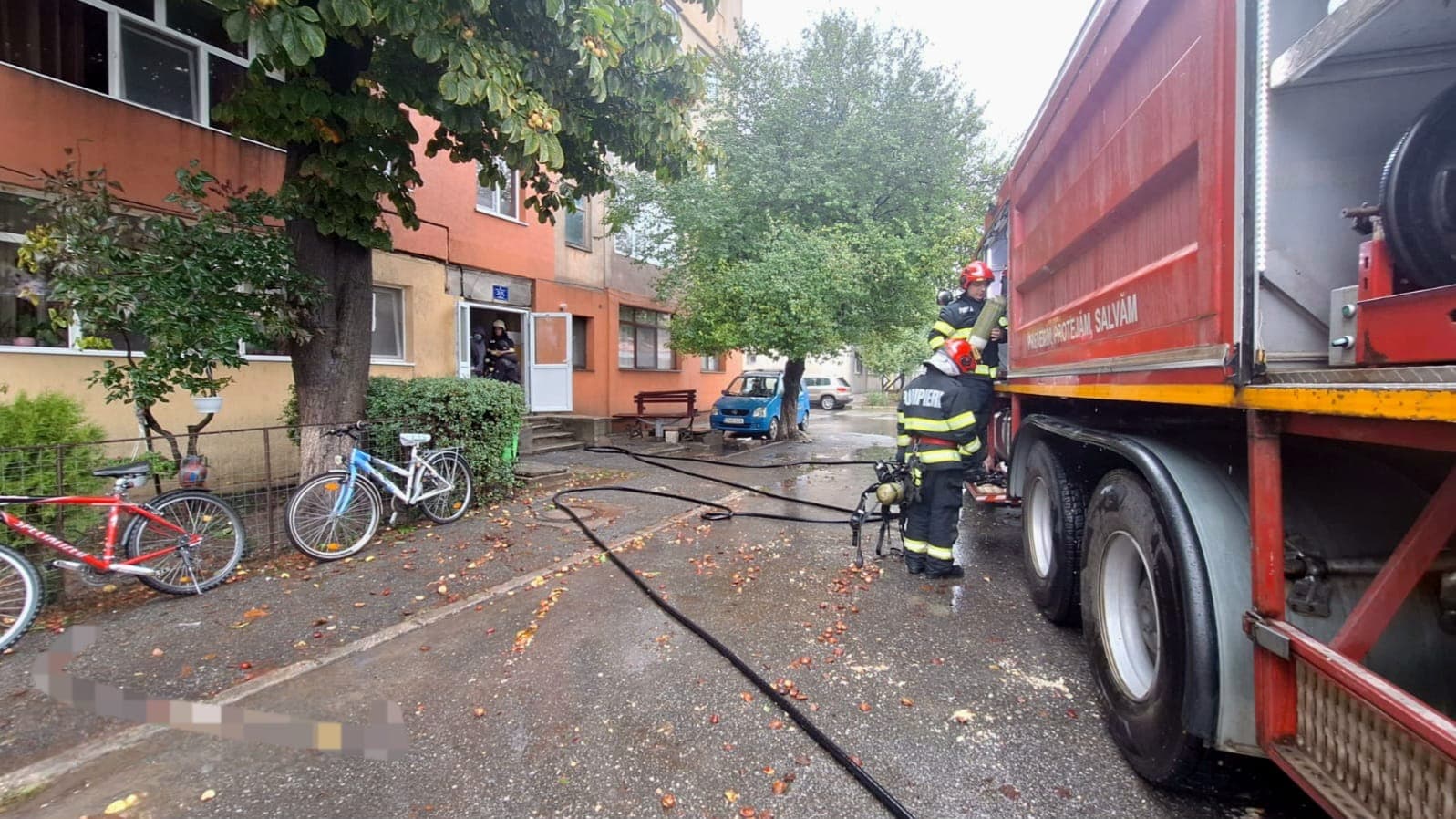 Incendiu la subsolul unui bloc din Roșiori de Vede