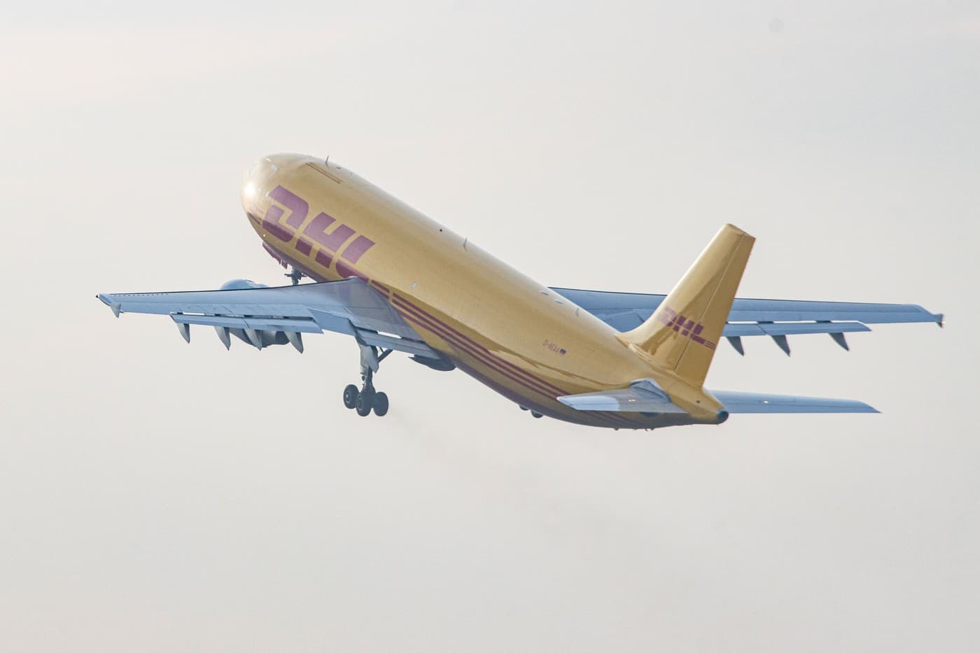 Plan de sabotaj al Rusiei în Europa: mărturia unui suspect despre coletele cu dispozitive incendiare trimise spre Londra