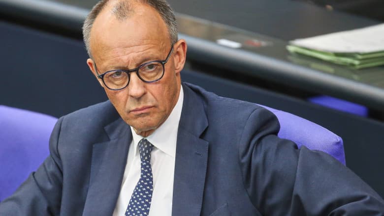 Oficiali germani văd o posibilă „fereastră de oportunitate pentru discuții cu Rusia”. Prima întâlnire ar putea avea loc curând