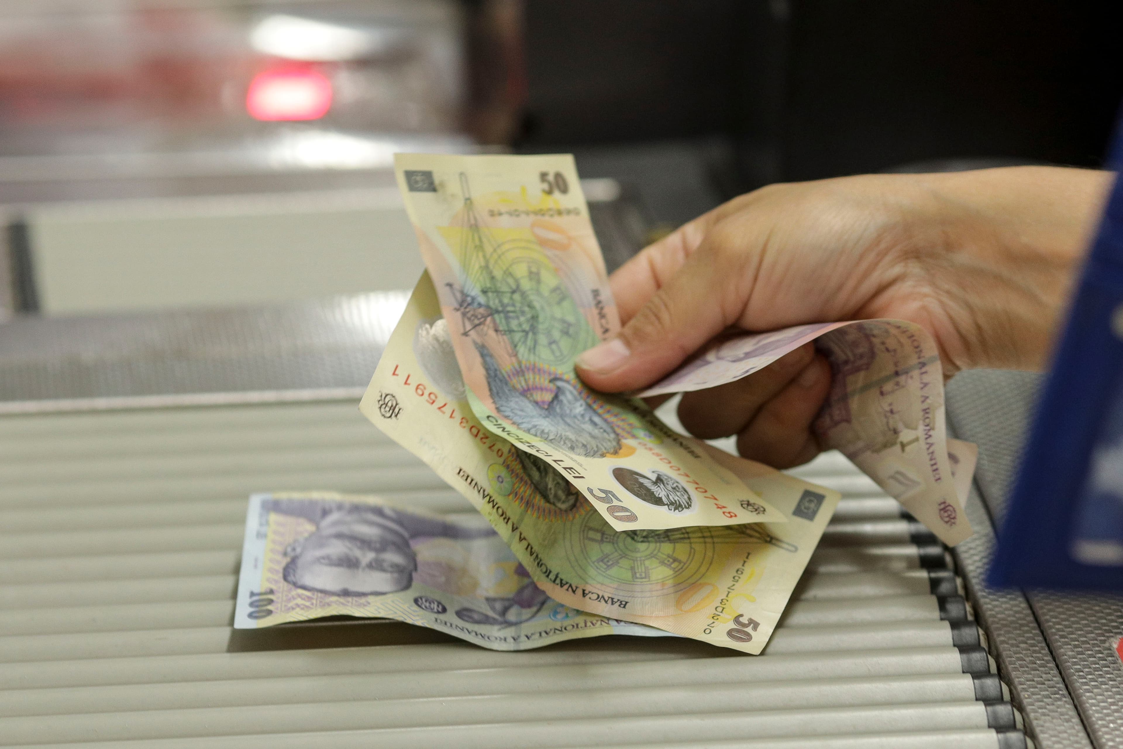 Câți bani primesc copiii încadrați într-un grad de handicap în 2026: Sumele prevăzute pentru toate prestațiile sociale